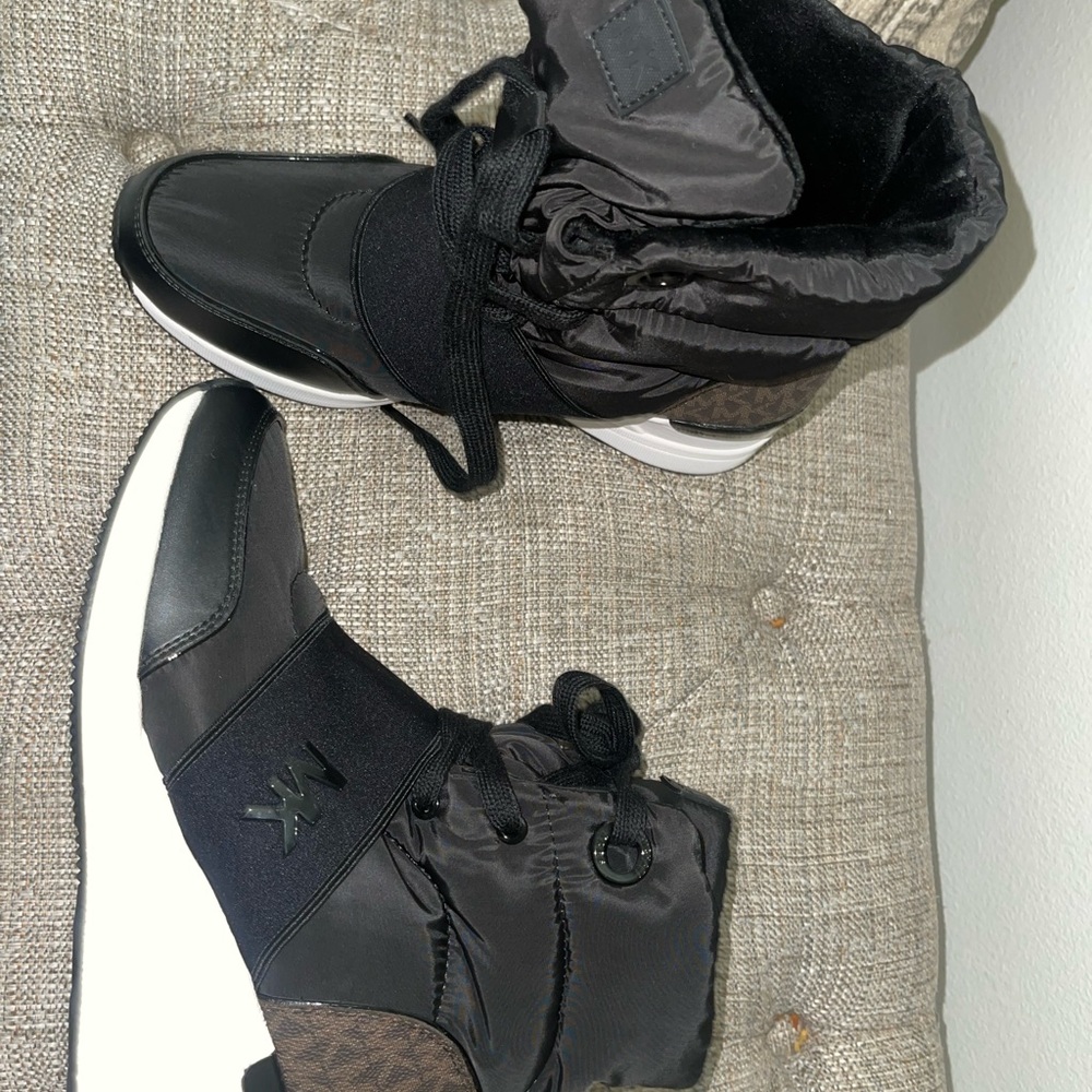 BNWT Michael Kors boots - Picture 4 of 4